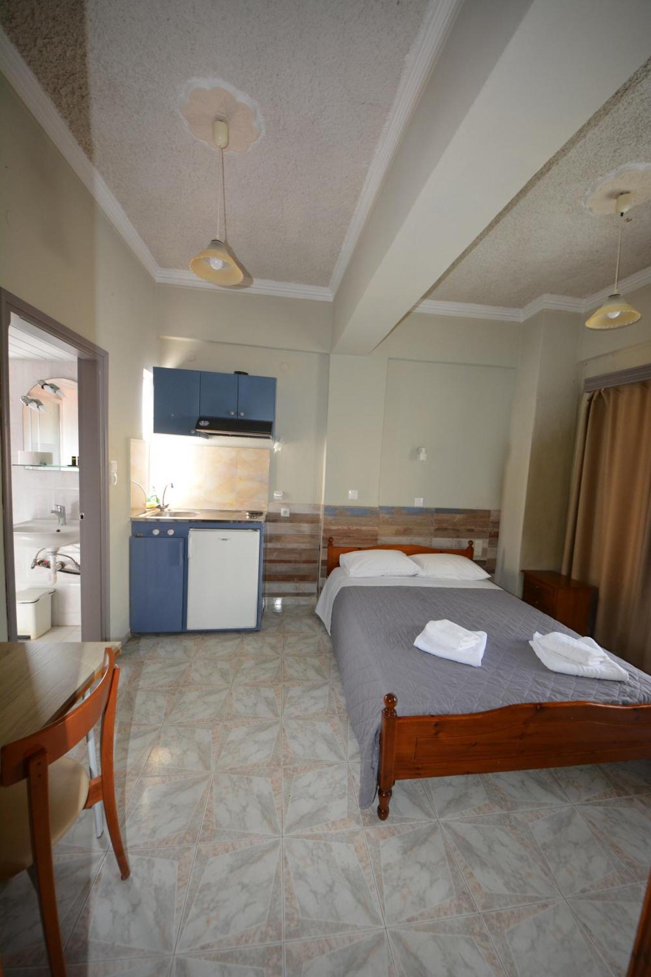 Bikakis Family Apartments Kíssamos Extérieur photo