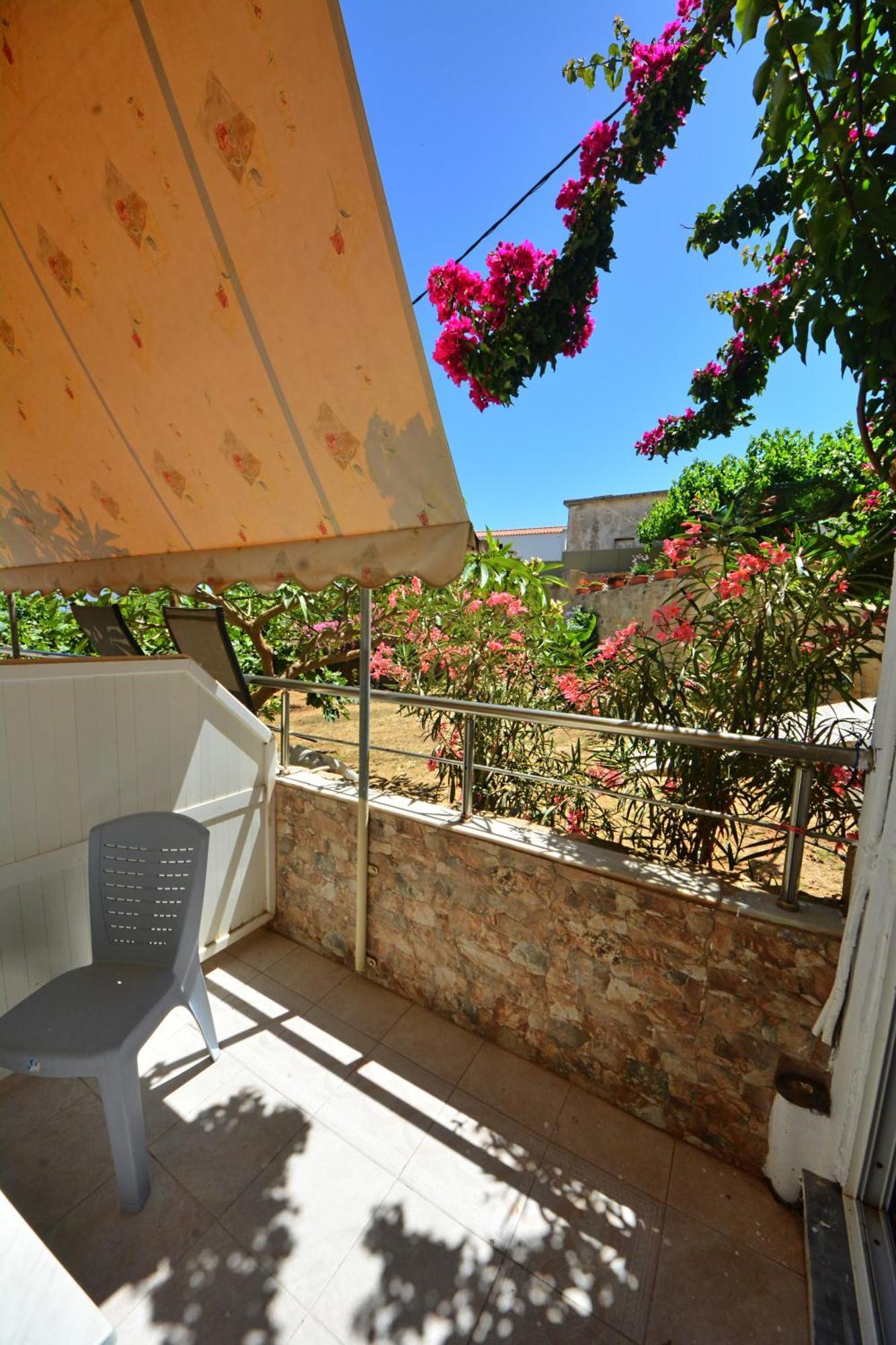 Bikakis Family Apartments Kíssamos Extérieur photo
