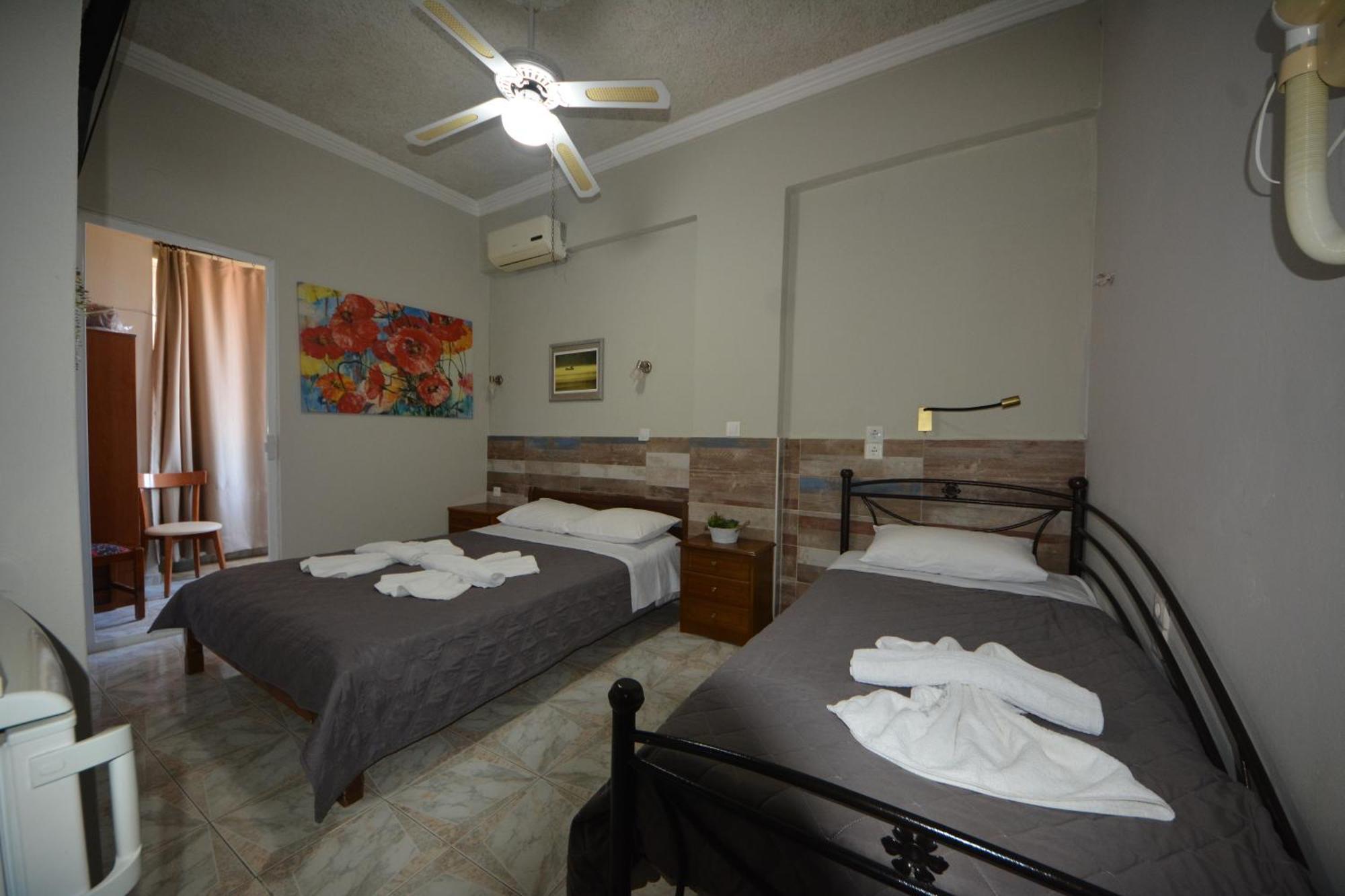 Bikakis Family Apartments Kíssamos Extérieur photo