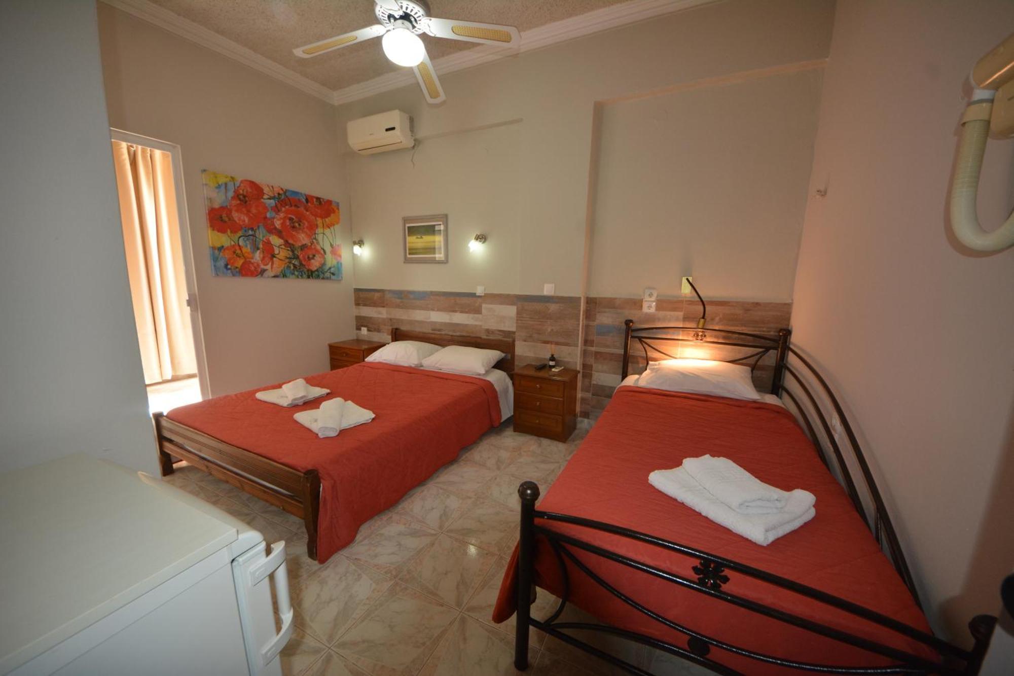 Bikakis Family Apartments Kíssamos Extérieur photo