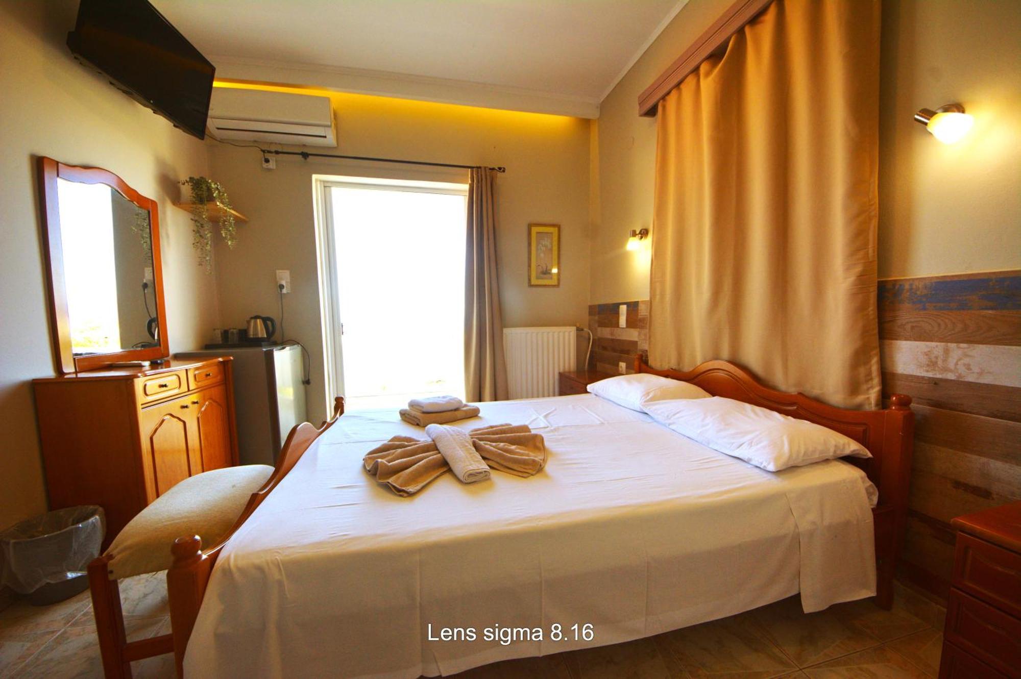 Bikakis Family Apartments Kíssamos Extérieur photo