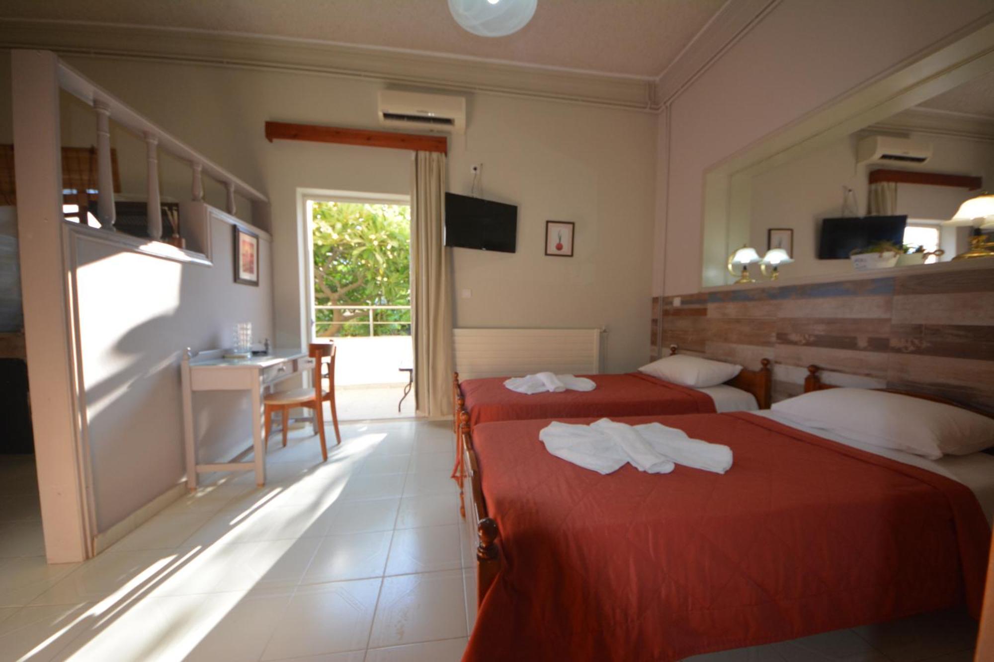 Bikakis Family Apartments Kíssamos Extérieur photo
