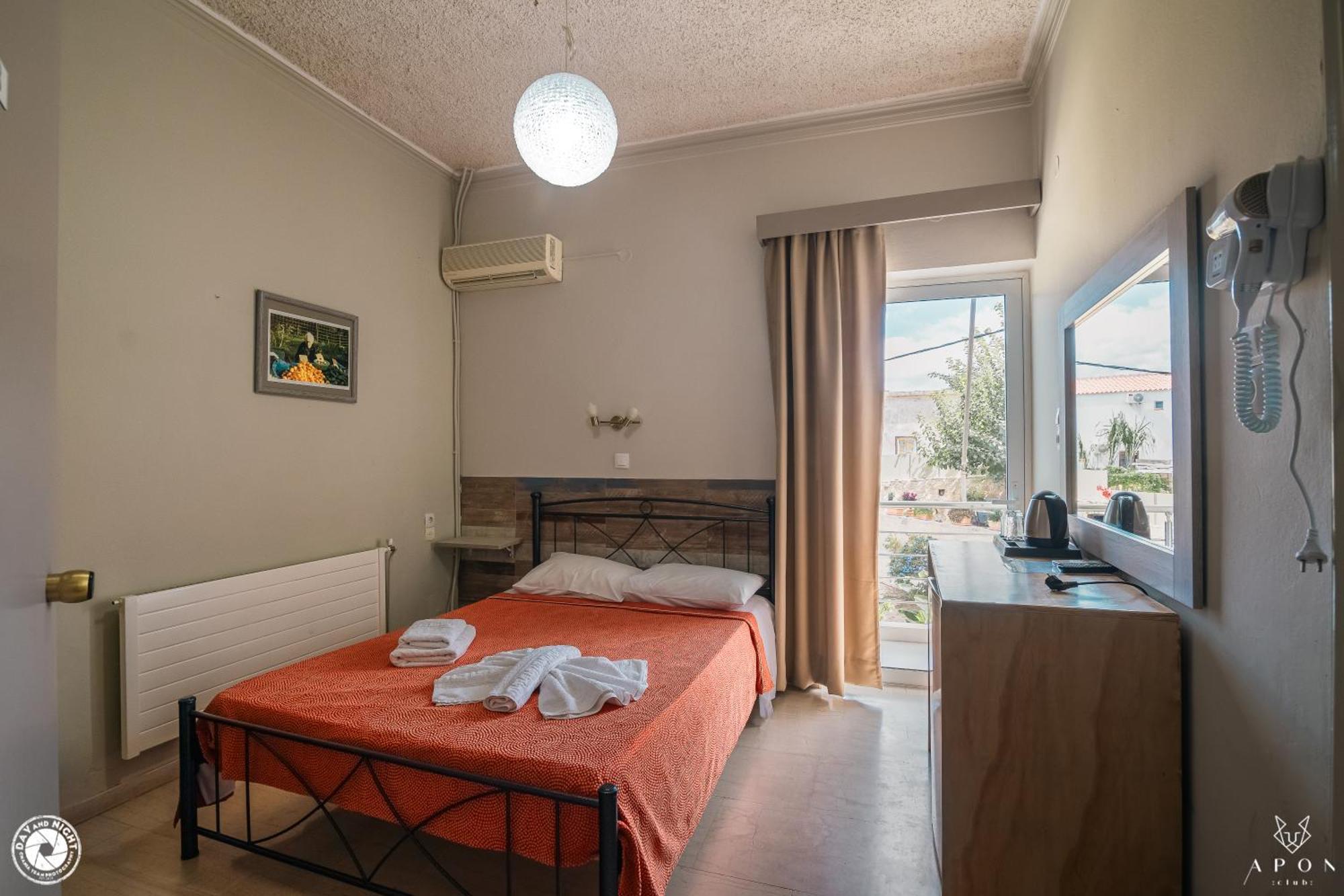 Bikakis Family Apartments Kíssamos Extérieur photo
