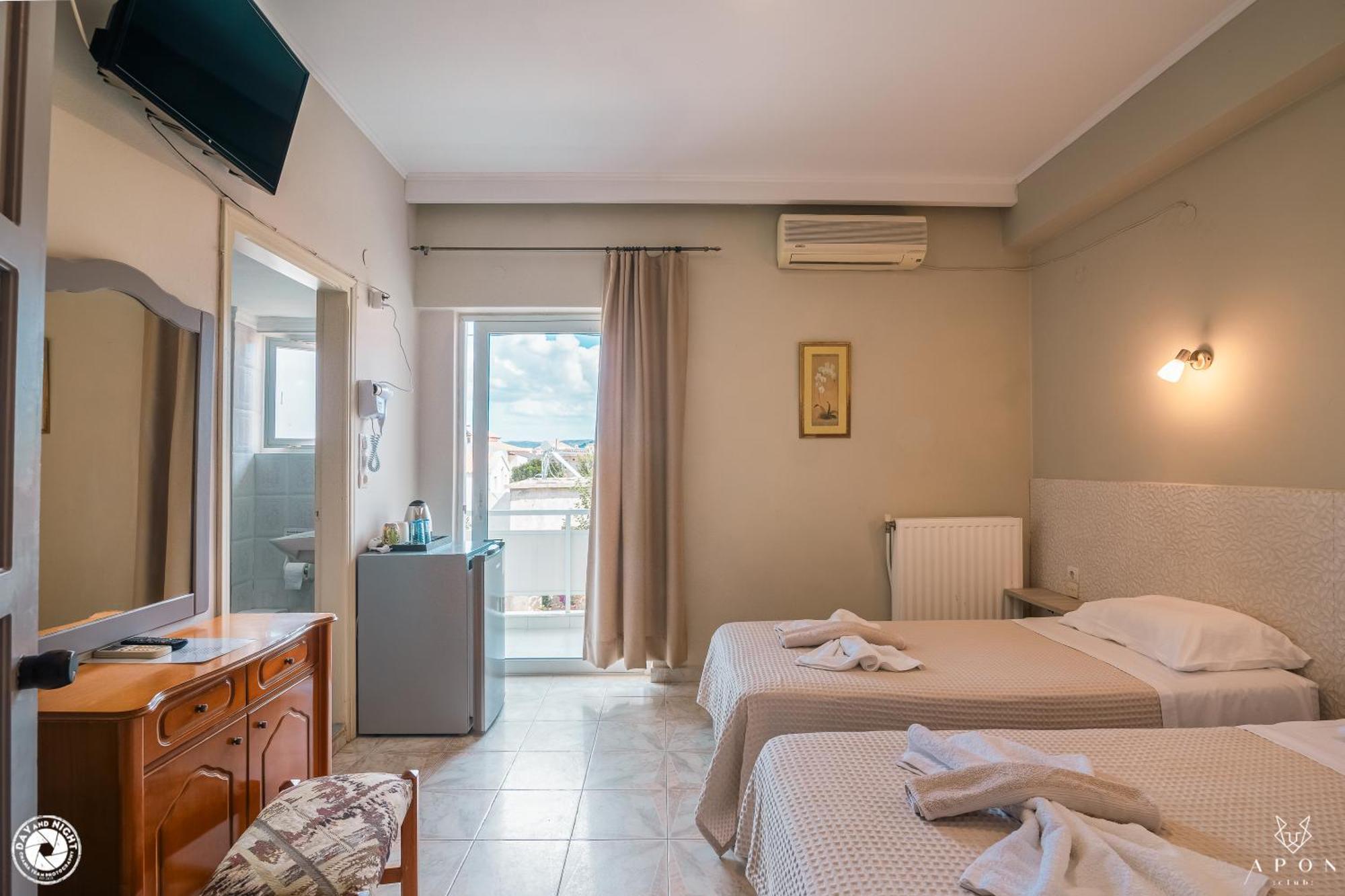 Bikakis Family Apartments Kíssamos Extérieur photo