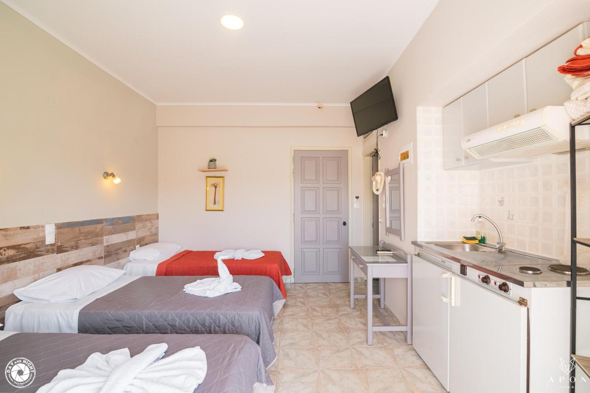 Bikakis Family Apartments Kíssamos Extérieur photo
